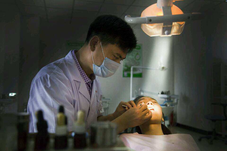 口腔科科室简介