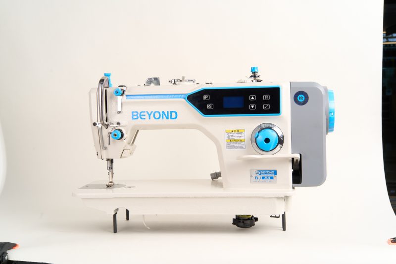 INDUSTRIAL SEWING MACHINE