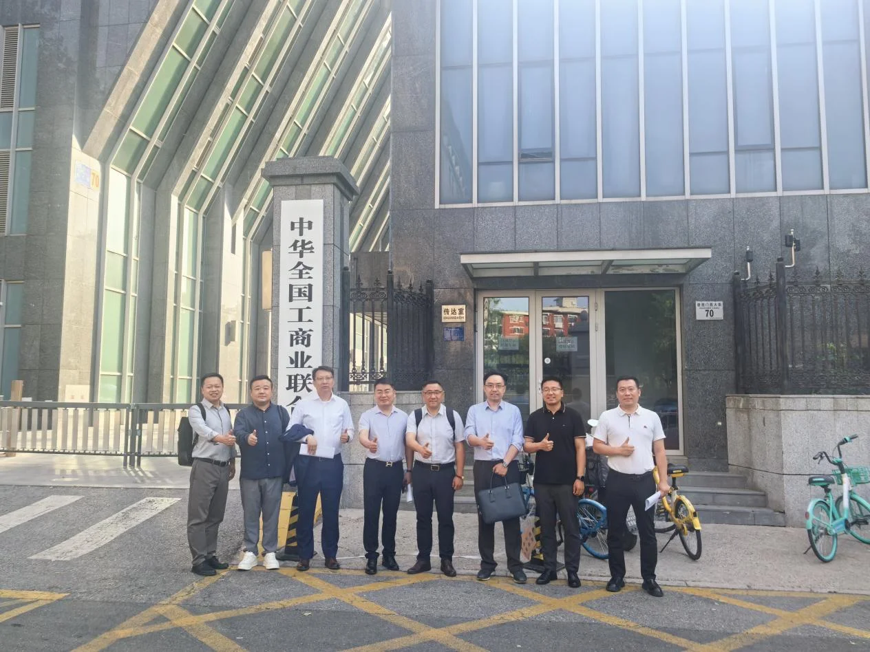 绿之源集团成立15周年即“推动环境服务产业高质量发展”提出建议： “双碳”目标下的环境产业革新——从源头防控到空气净化的专业力量