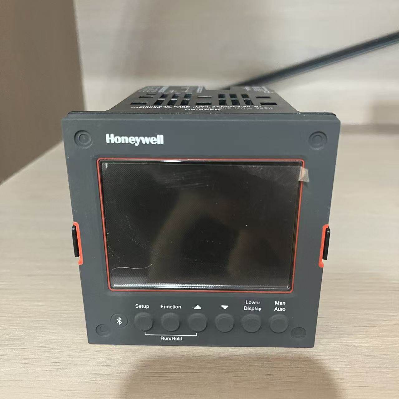 DC2800-CE-0S0-200-000-00-0