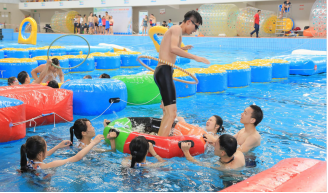 人益人團建趣味水上運動會項目： 水上呼啦圈