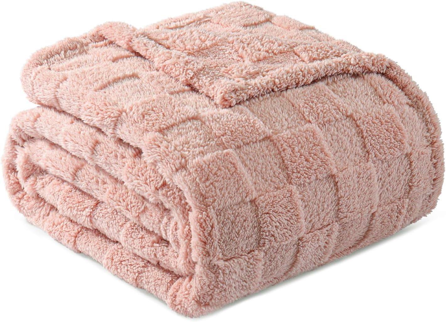 Generous grid jacquard