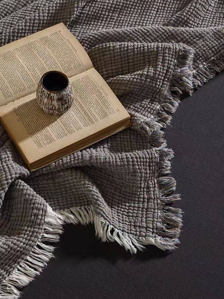 Color woven wrinkled fabric