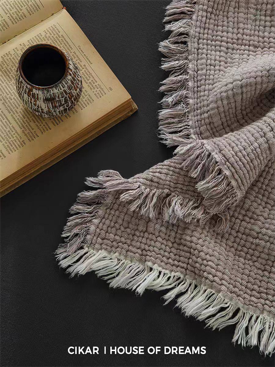 Color woven wrinkled fabric