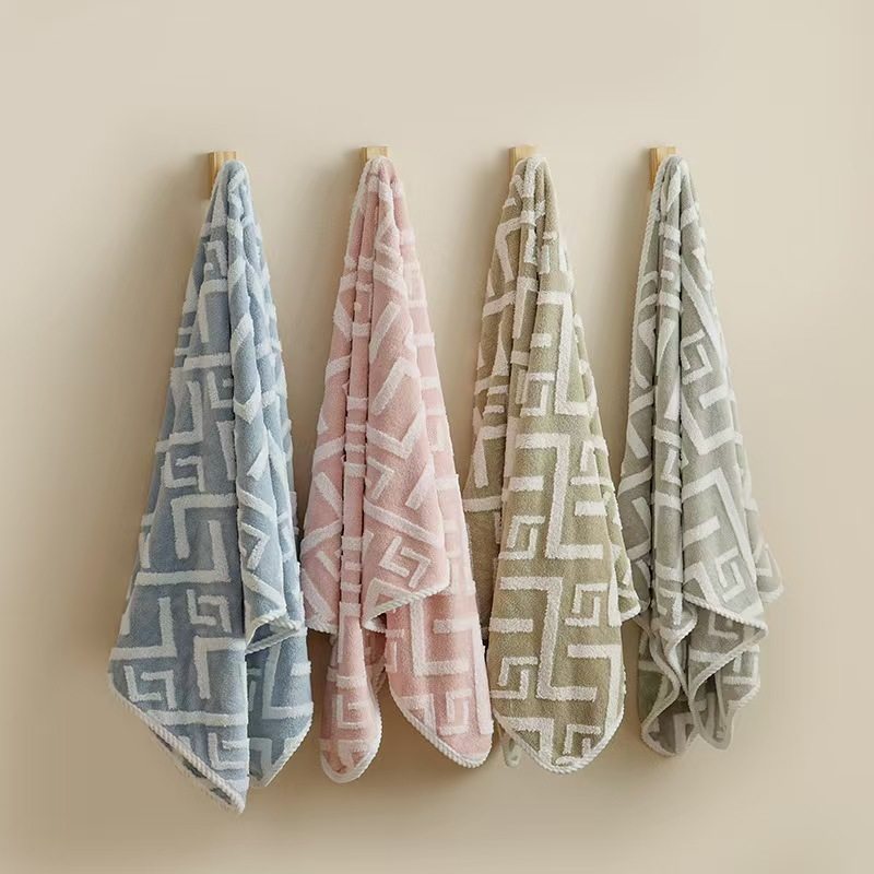 Jacquard bath towel