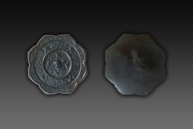 花鸟纹八棱纹铜镜