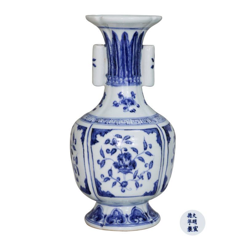 大明宣德年制青花折枝牡丹花卉双耳六棱贯耳瓶