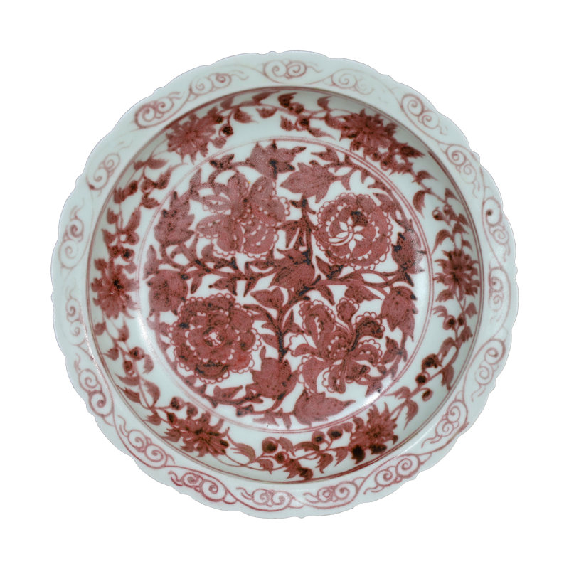元釉里红缠枝赏盘