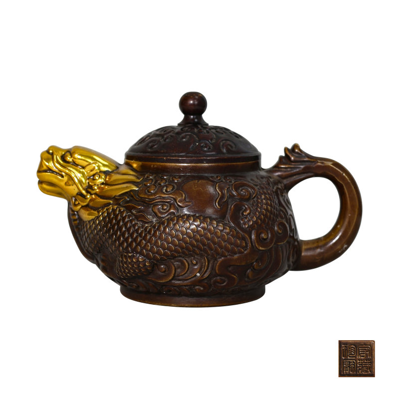 鎏金螭龙壶
