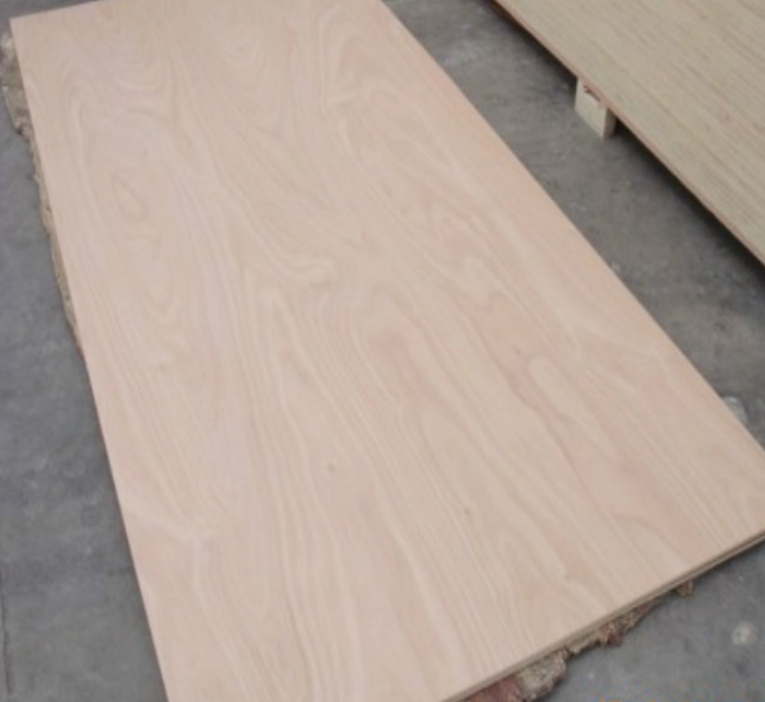 Triplay 3mm Plywood 750*2150 mm Red hardwood door skin