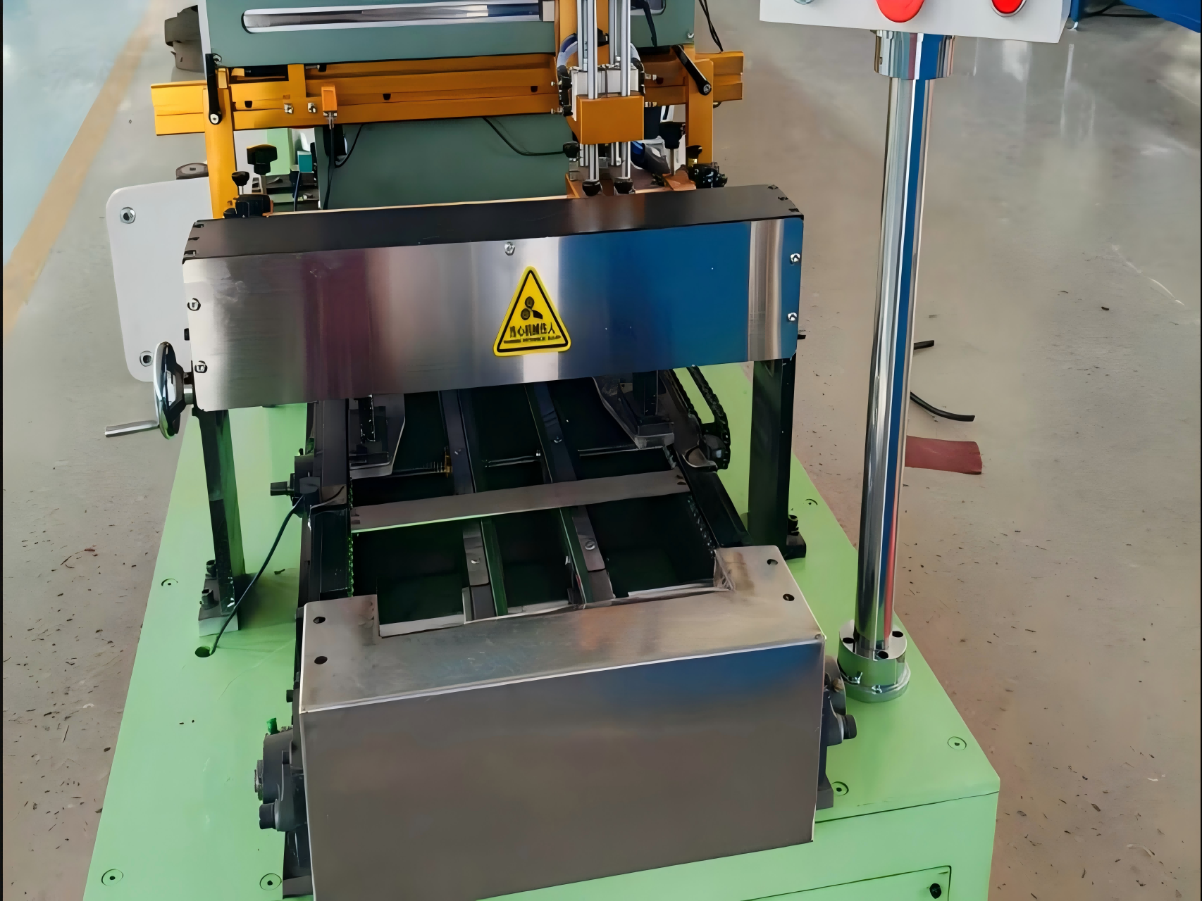 刹车片免烧蚀涂层机（循环式）