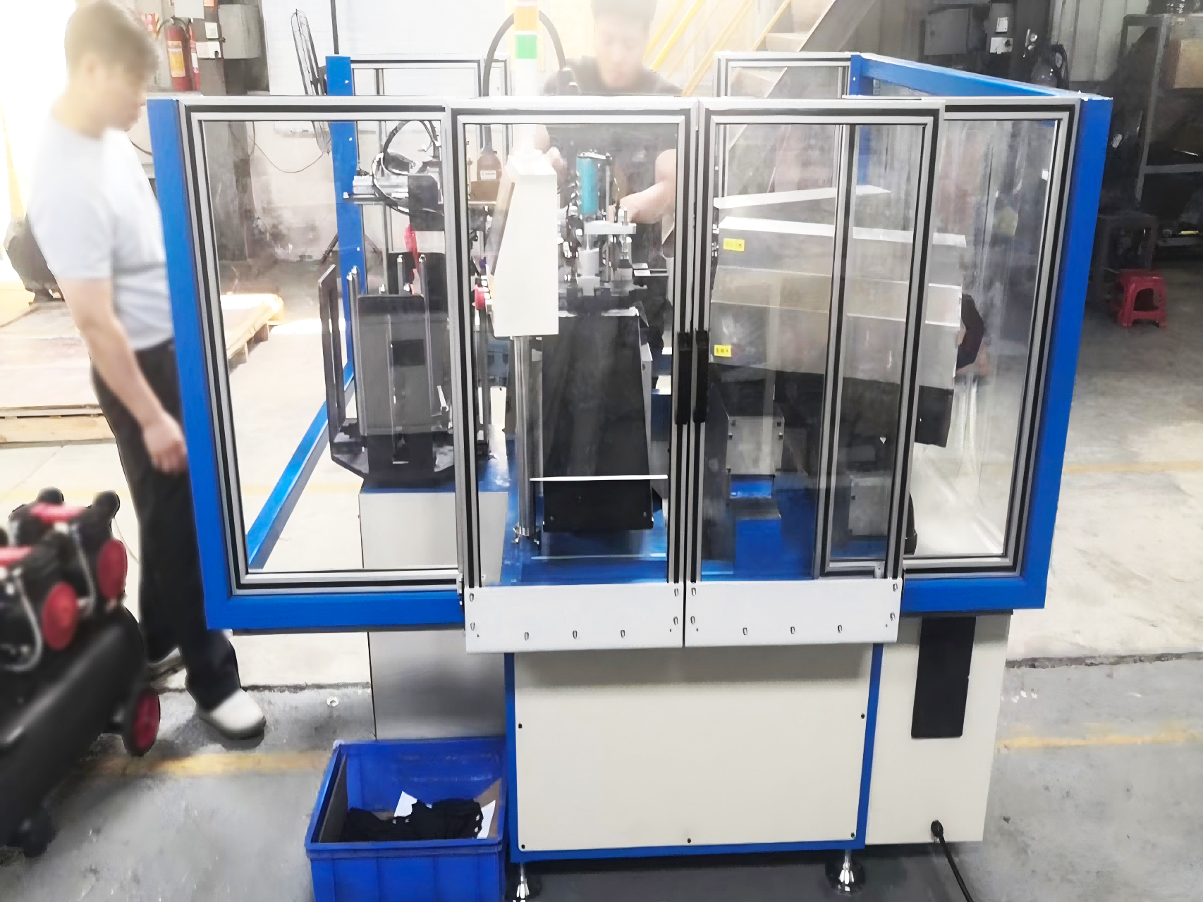 Back plate automatic drilling machine