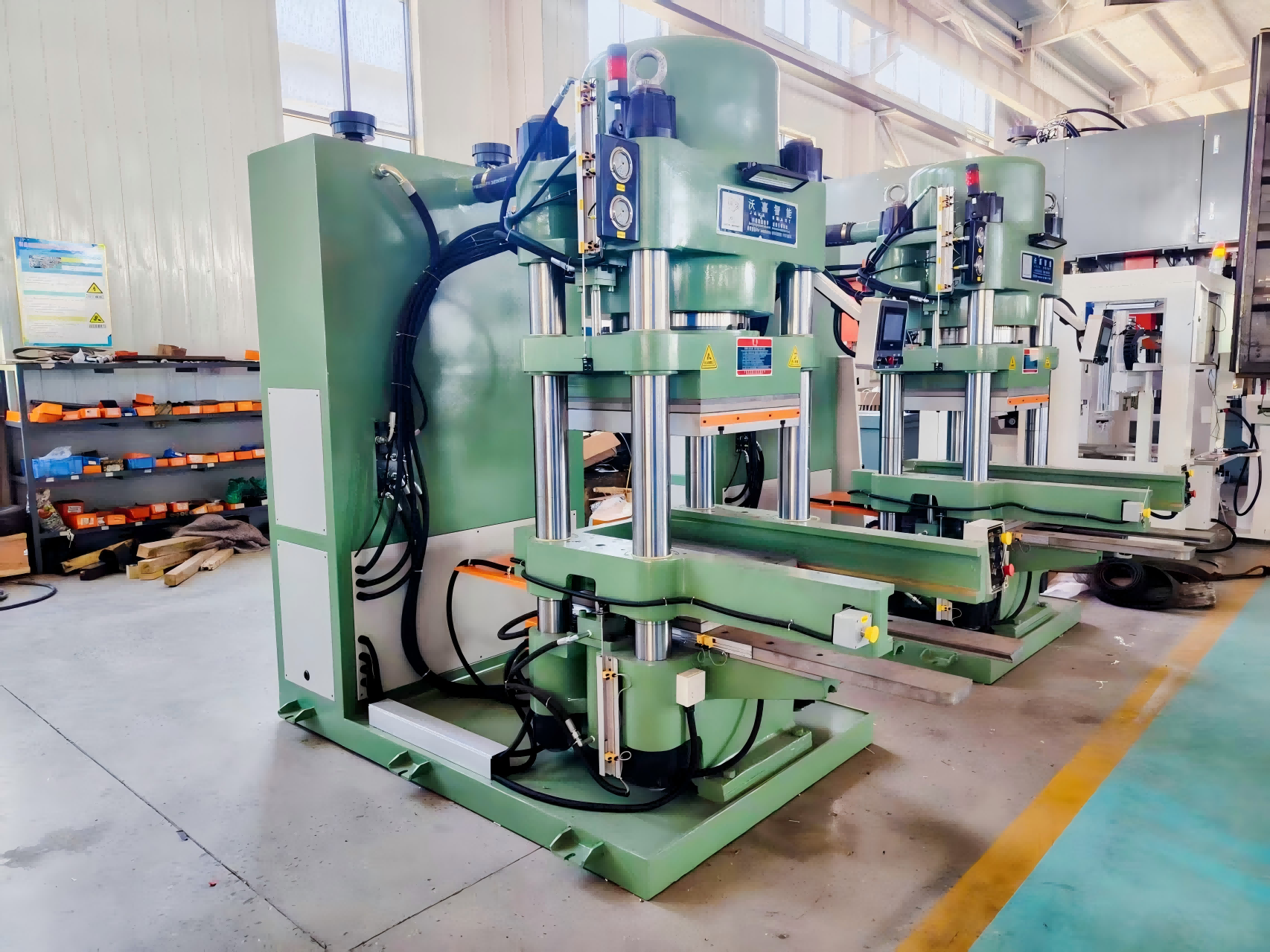 Servo hot press machine