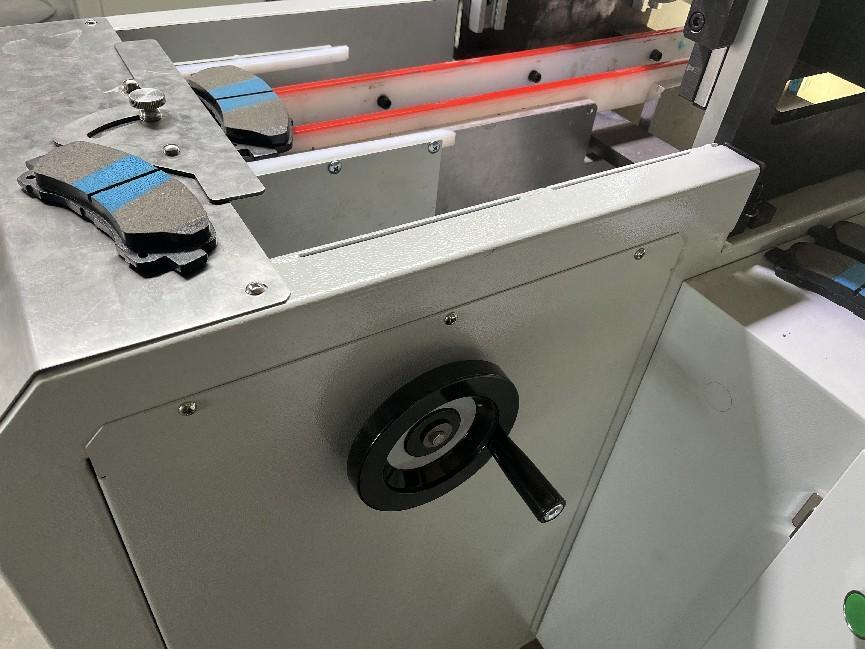 Anti-abrasion coating for brake pads (rolling type)