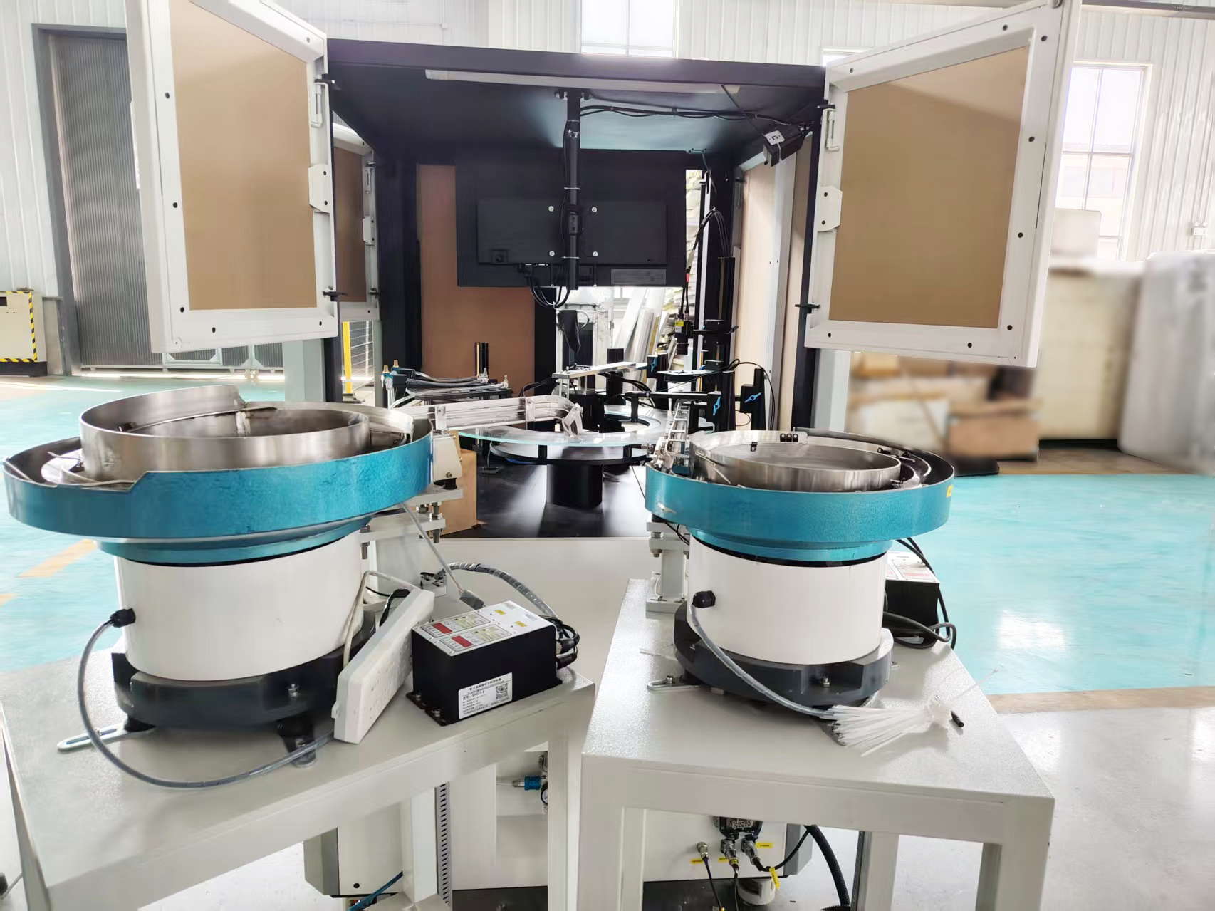 Brake pad snap-in defect visual inspection system