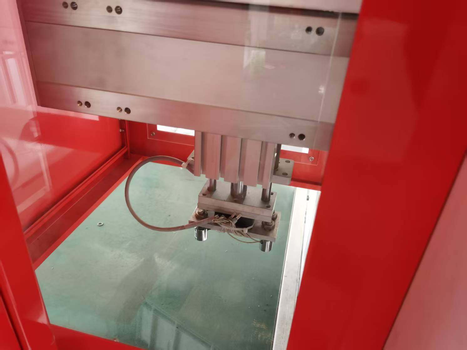 Visual four-station riveting workstation