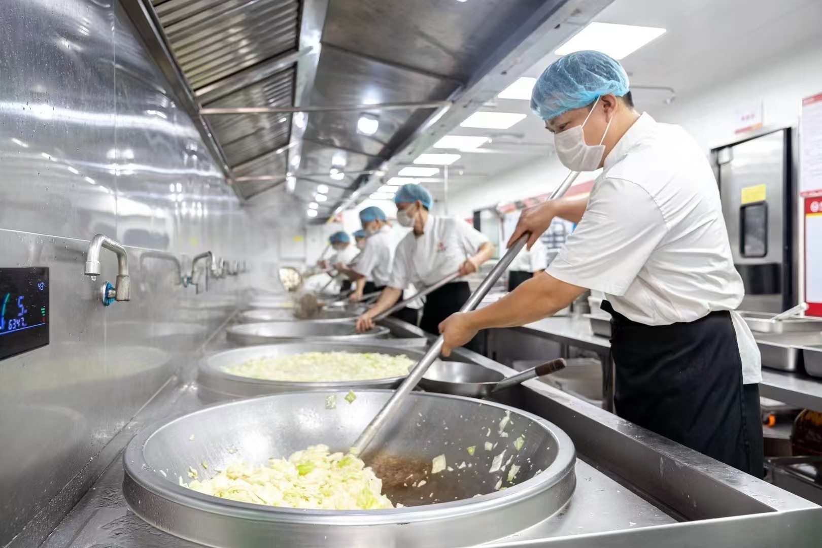 大型消毒房如何规划与建设：单餐800人小学餐具消毒升级指南