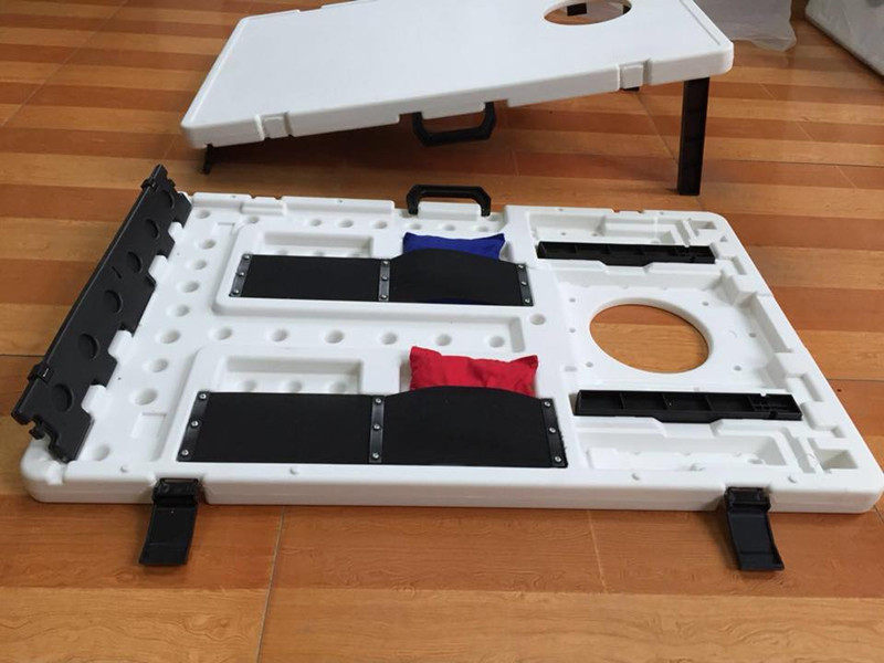 Plastic cornhole board