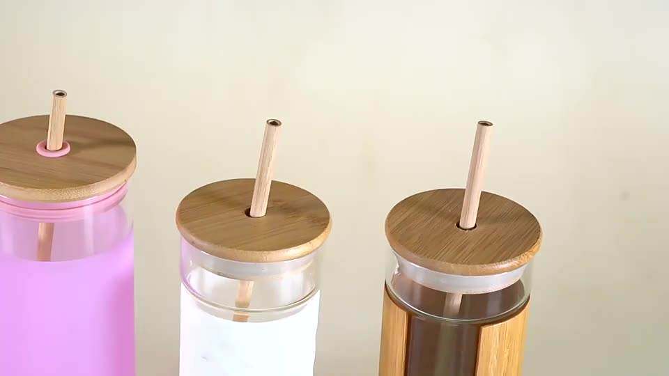 High Quality Glass Tumbler Glass Water Bottle With Straw Silicone Sleeve Bamboo Lid