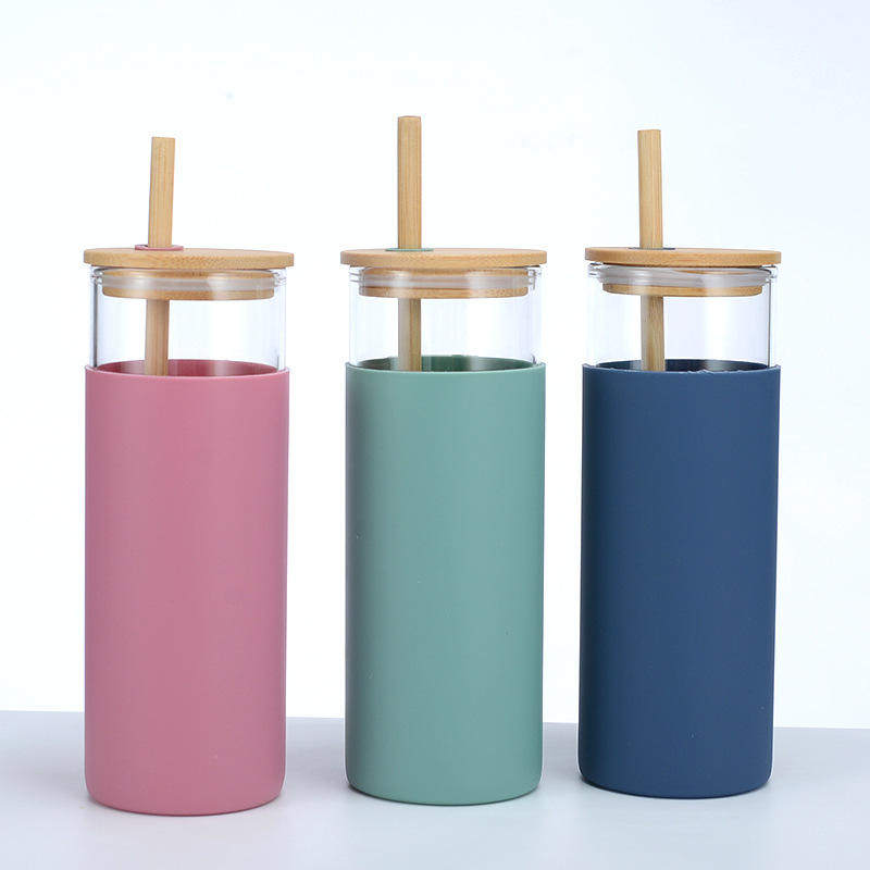 High Quality Glass Tumbler Glass Water Bottle With Straw Silicone Sleeve Bamboo Lid