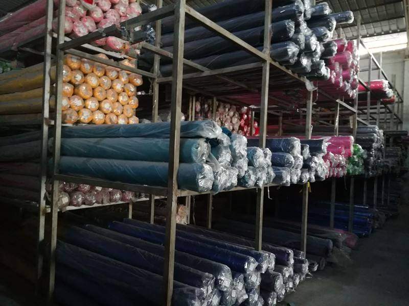 Textile sector could hardly boom despite economci resilience