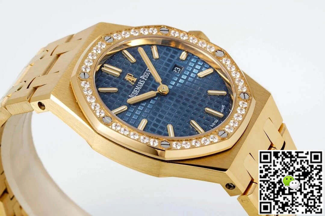 Replica Audemars Piguet Royal Oak Quartz 33MM 67651BA.ZZ.1261BA.02 11 Best Edition ZF Factory Blue Dial