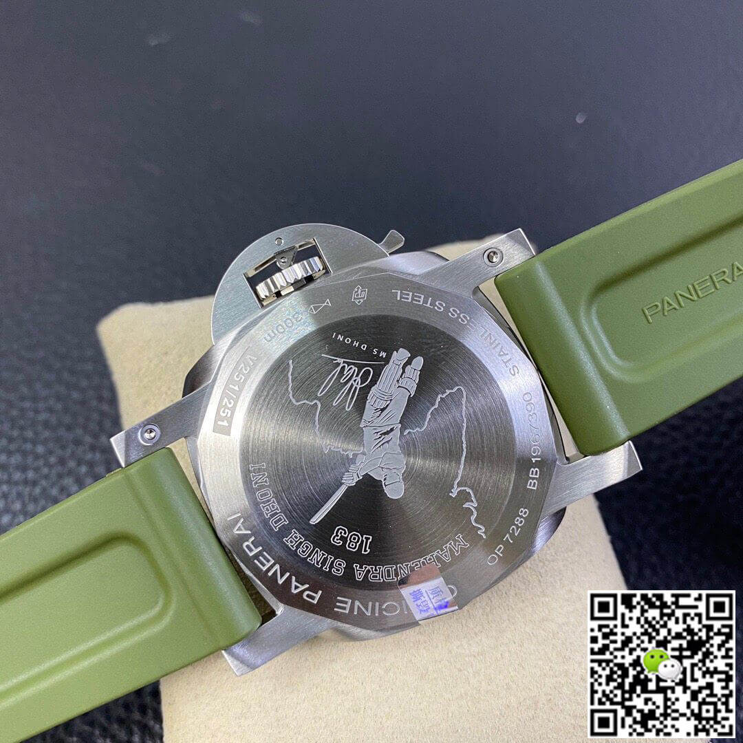 Replica Panerai Luminor PAM01056 11 Best Edition VS Factory Rubber Strap