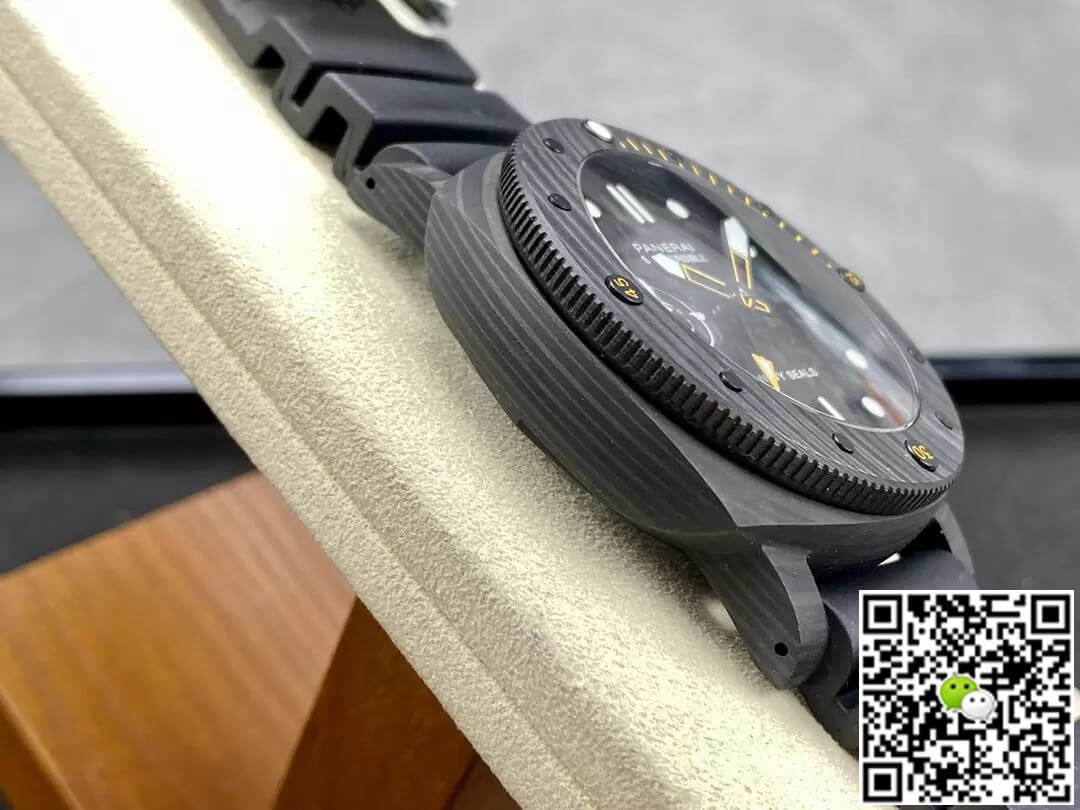 Replica Panerai Submersible PAM1324 11 Best Edition VS Factory Carbon Fiber Case