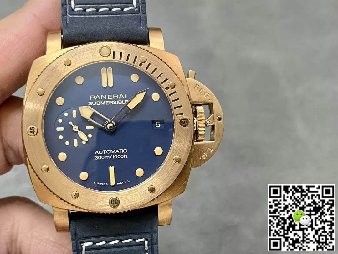 Replica Panerai Submersible PAM01074 11 Best Edition VS Factory Blue Dial