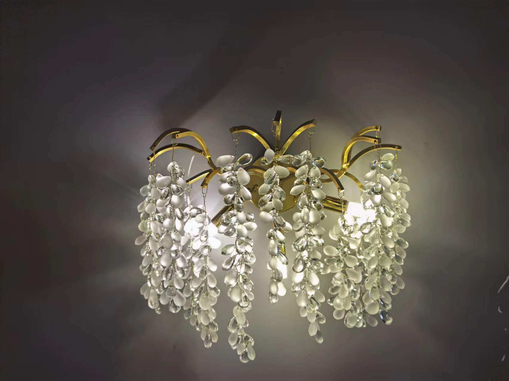 Chandeliers 18