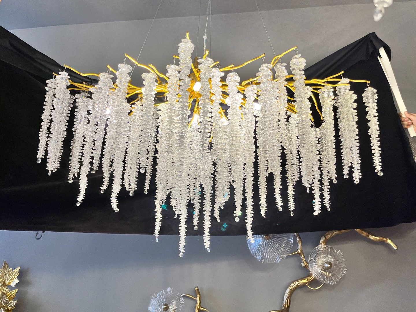 Chandeliers 23