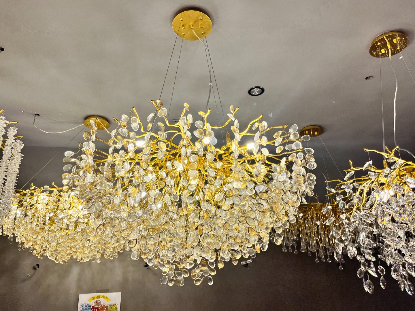 Chandeliers 35