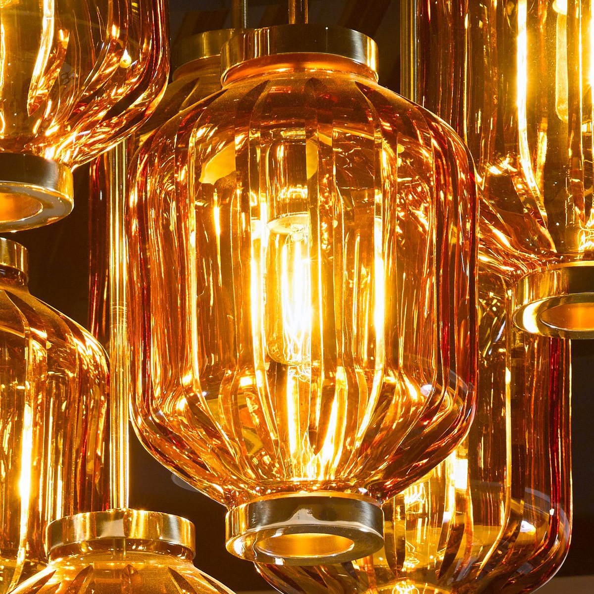 Chinese-made retro lantern gold glass chandelier for hotel restaurant_algz_1600776038361