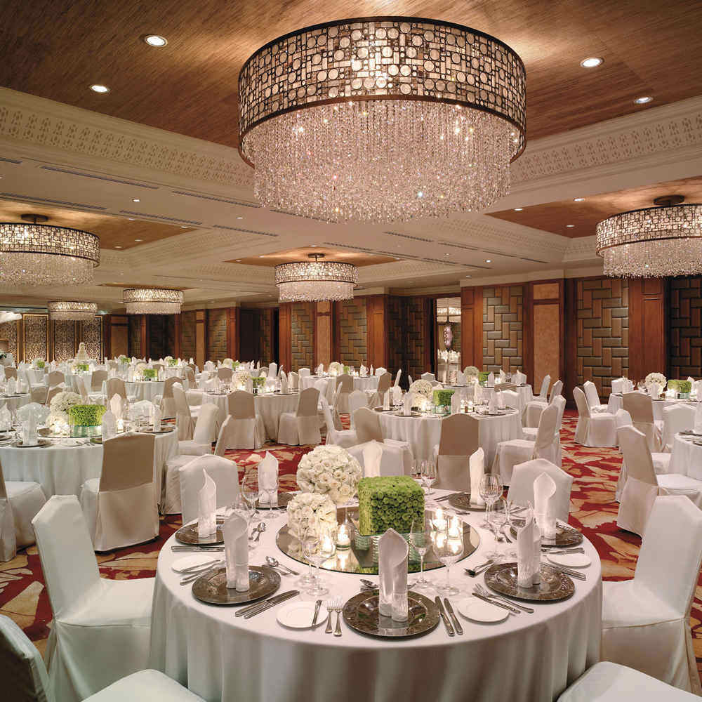 Classical style large embedded circular crystal chandelier used in hotel restaurants and banquet halls_algz_1600803046538