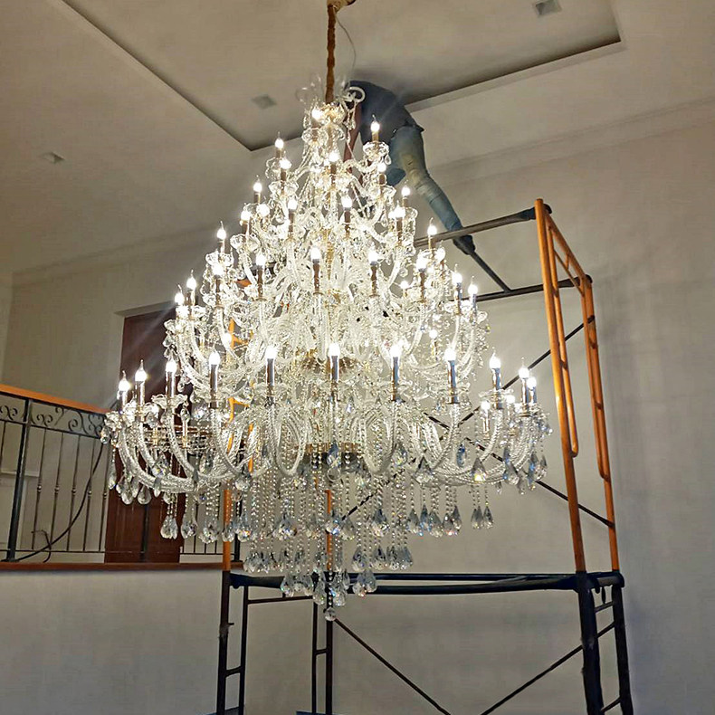 European Modern lustre large white 32 arms crystal lamps for big hall living room lights hotel wedding decoration pendant lights_algz_1600227635232