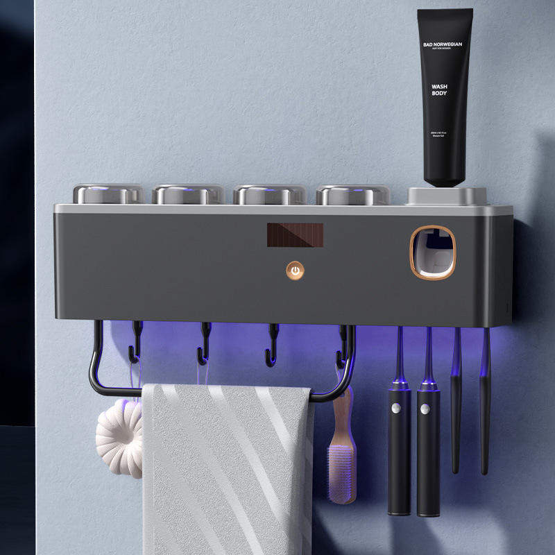 智能紫外线牙刷消毒架四口之家免打孔壁挂牙杯毛巾收纳智能杀菌