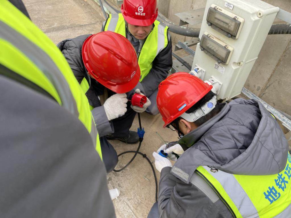 【地铁资讯】呼和浩特地铁运用“电缆熔接新技术”确保列车用电更可靠