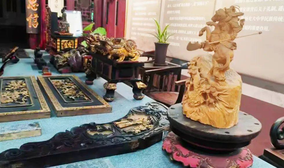 【家风润心 青出于蓝】匠心雕梦，家风润心 —— 成都百家堂木雕艺术亲子探秘之旅