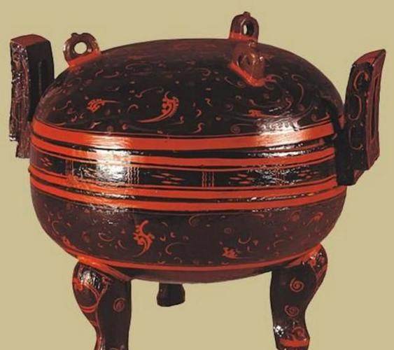 百家堂内寻漆器——不用找，到处都是哈哈……