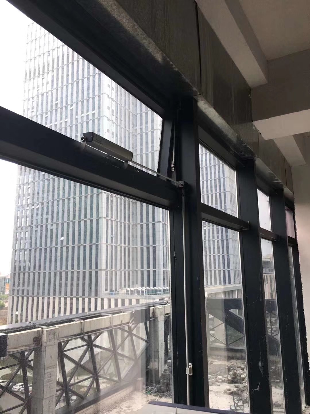 链条式手动开窗器