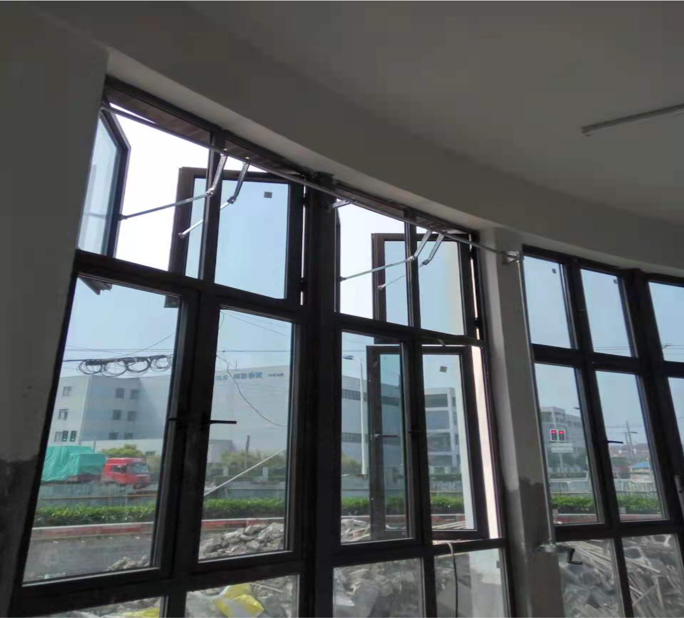 曲臂式手动开窗器