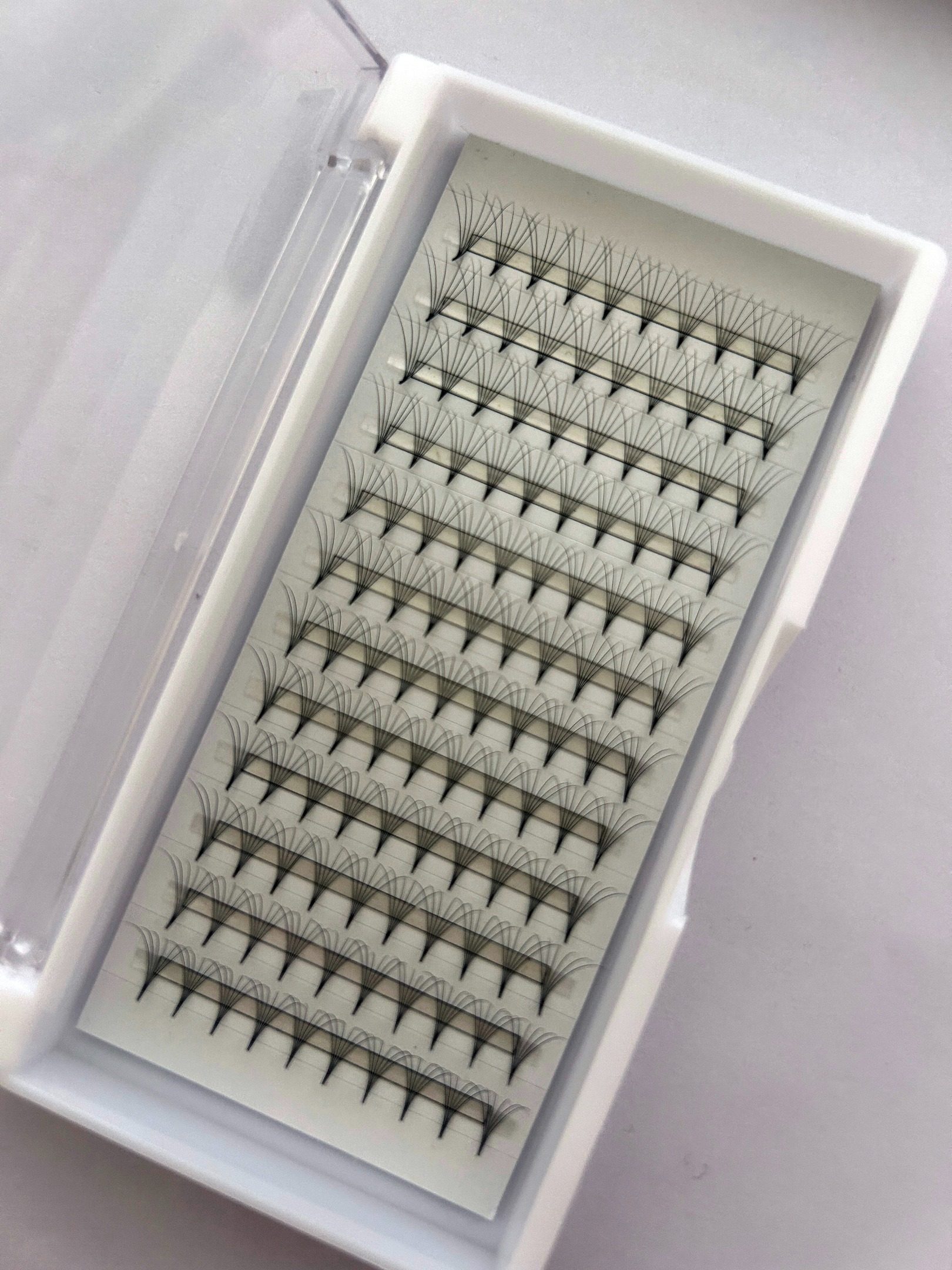 6D pointy base premade fans