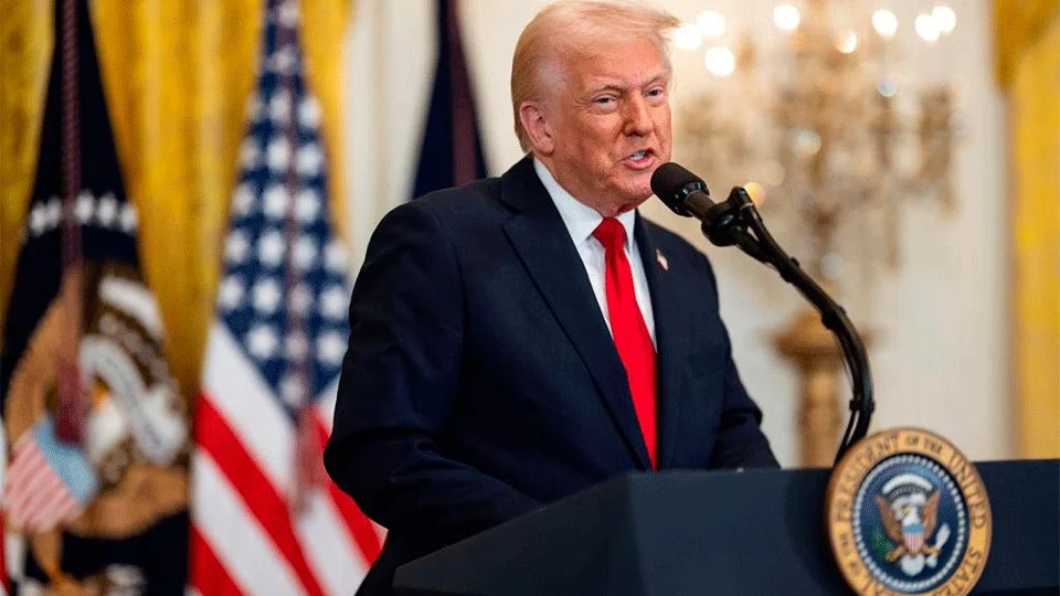 美国:特朗普威胁如果伊朗不达成核协议,将进行轰炸和关税