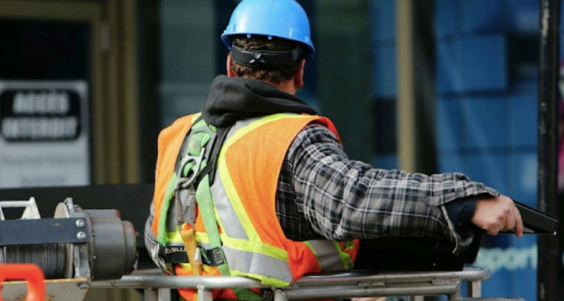 美国就业暴跌,8月仅创造2.2万个工作岗位