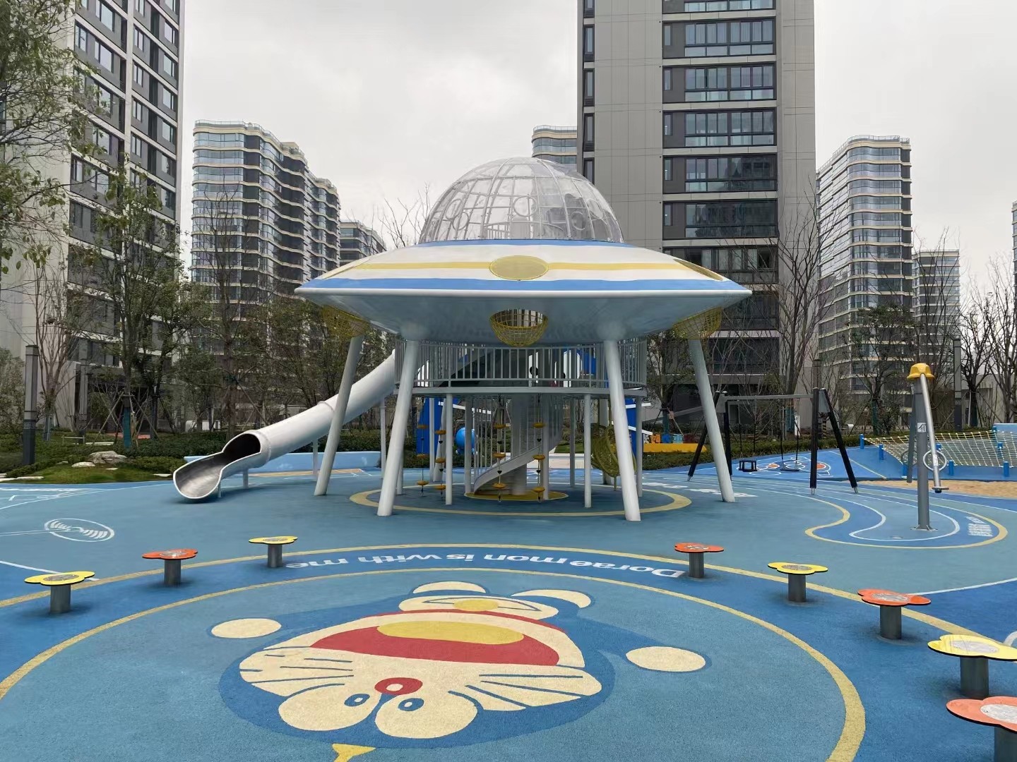 泰州-太空主题游乐场