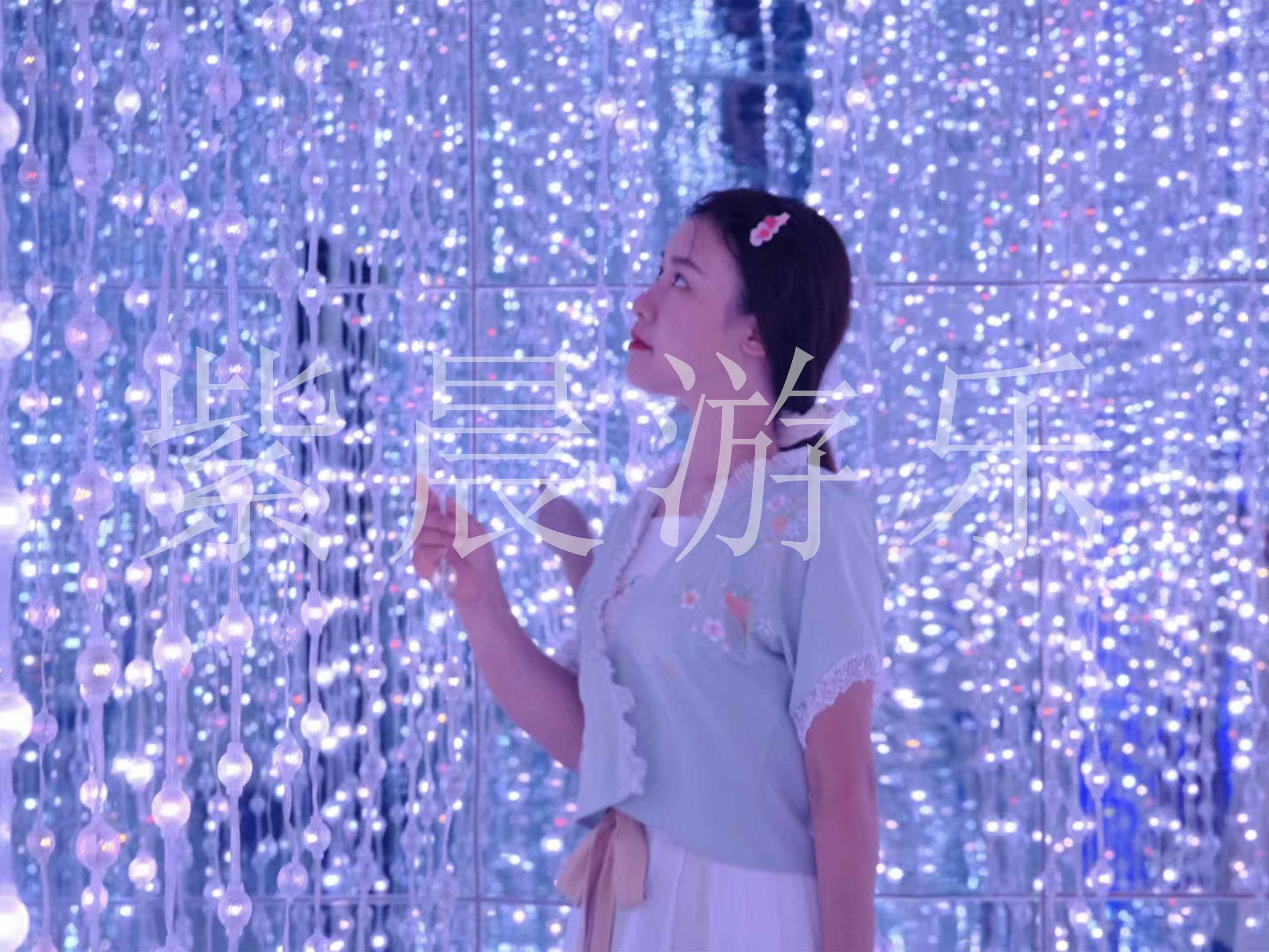 Pearl Curtain Cottage