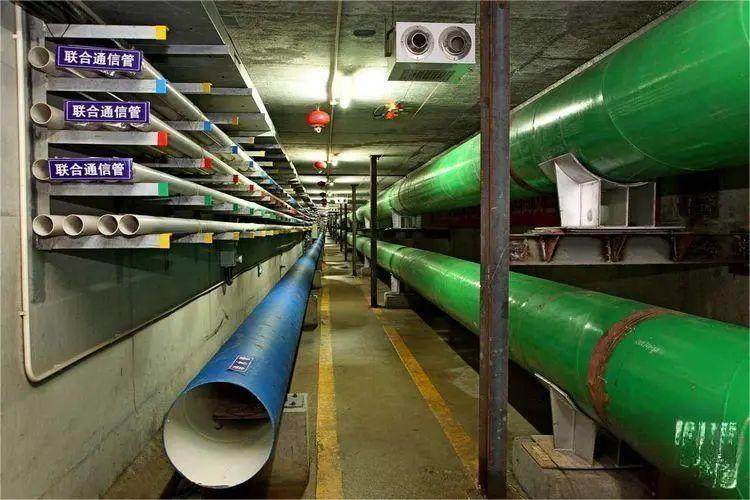 Special anti-corrosion coating for pipe jacking