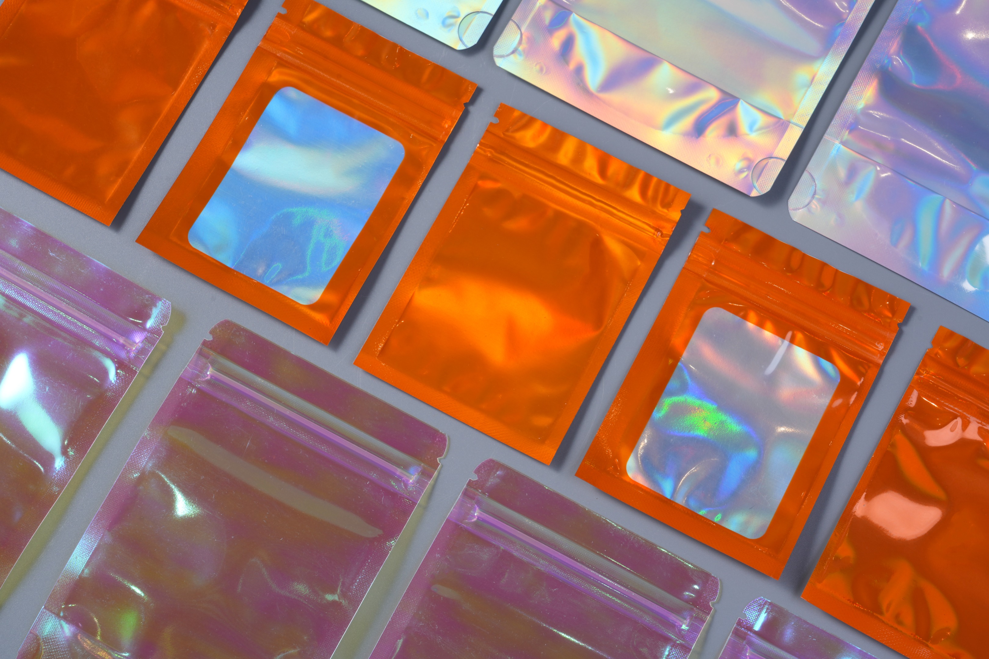 Parallel zipper pouch