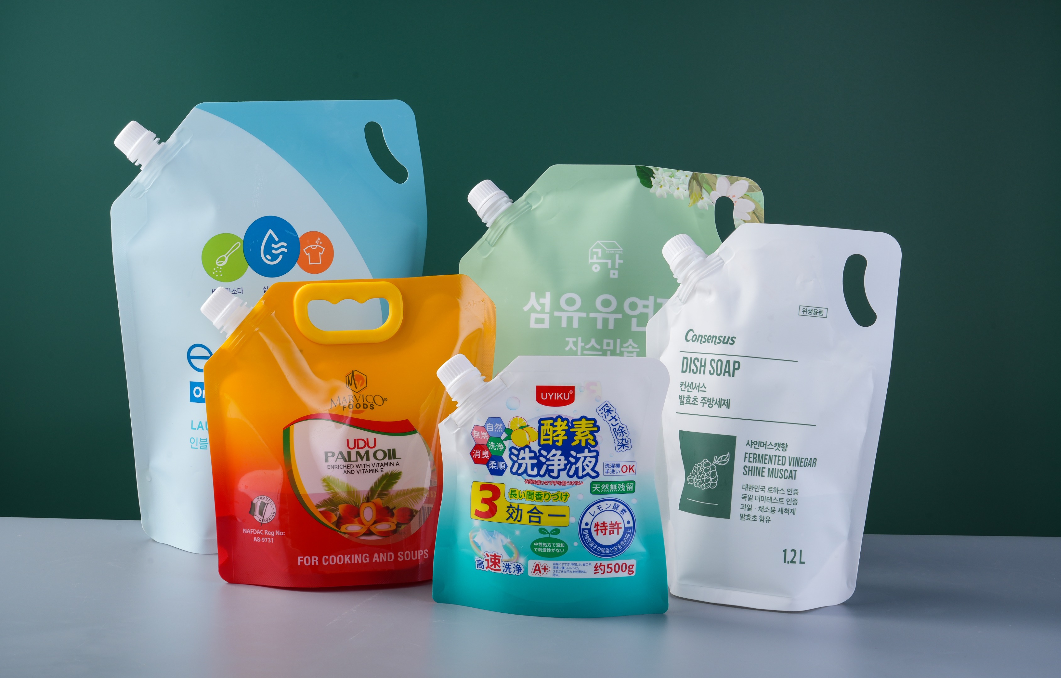 Detergent spout pouch