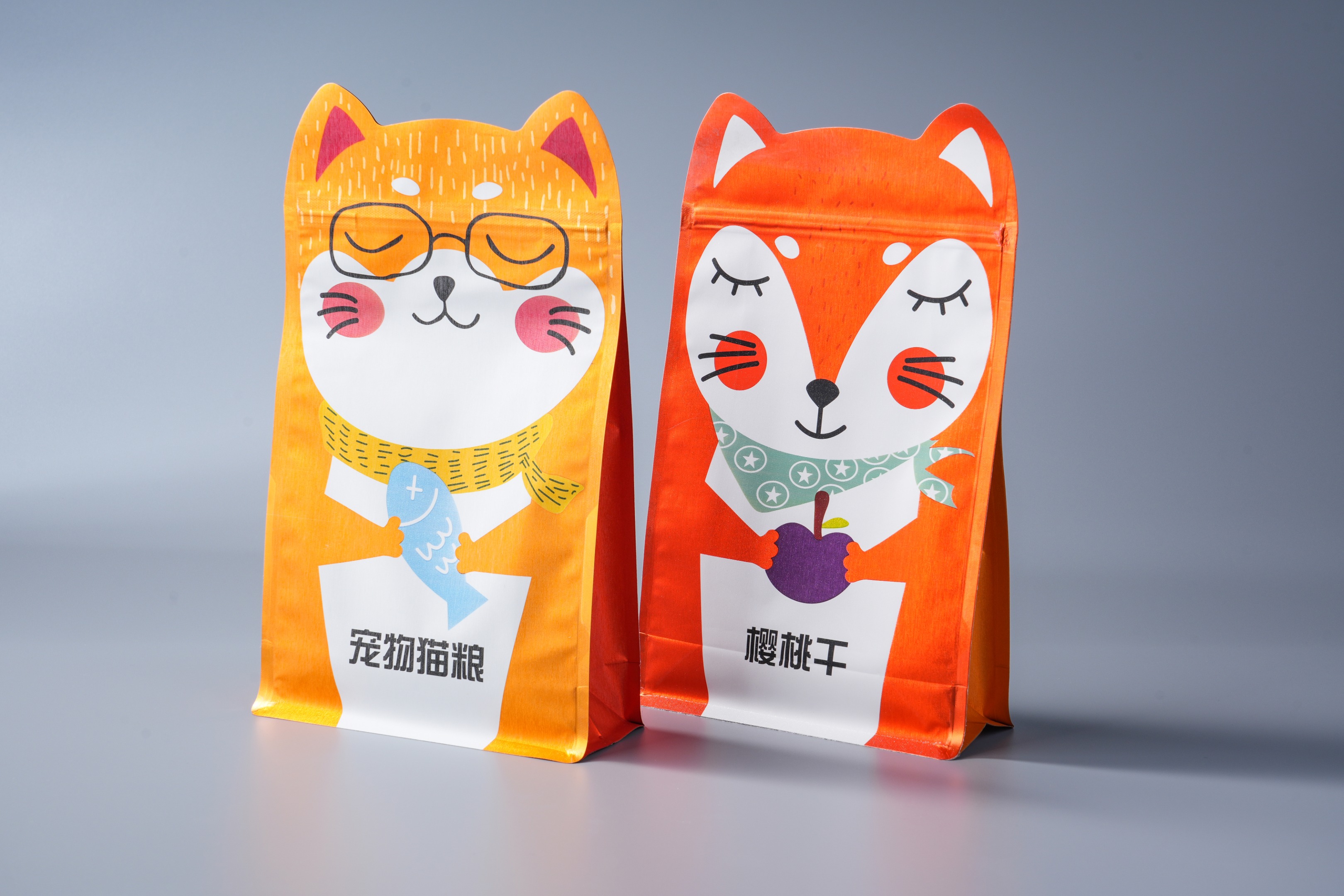 Pet food packaging